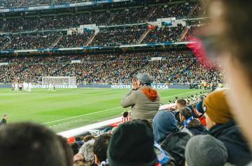 B费点赞C罗B费赞C罗是史上最佳射手（配图示意）